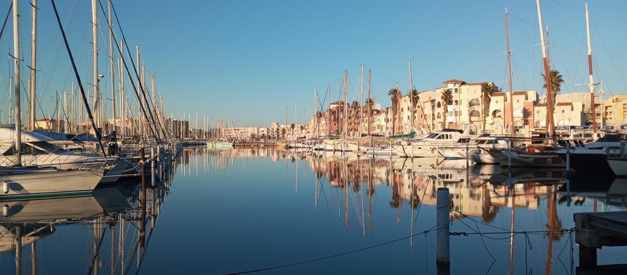 Ideal Entre Mer Etang Commerces Et Animation Leucate Extérieur photo